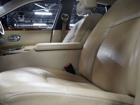 Used 2010 Rolls-Royce Ghost RWD image 14