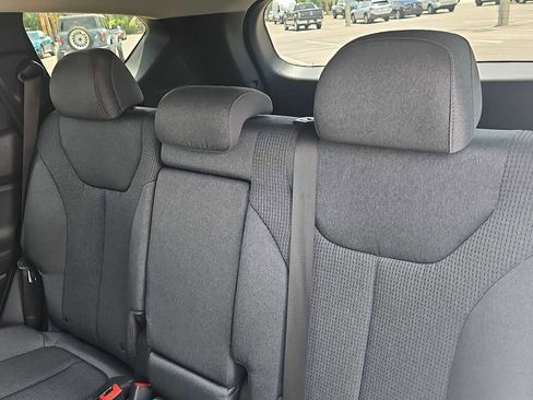 Used 2023 Hyundai Santa Fe SEL FWD image 24