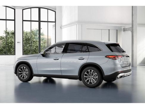 Certified 2025 Mercedes-Benz GLC 300 4MATIC image 31