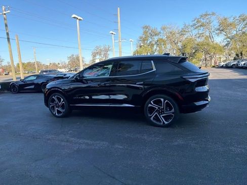 New 2026 Chevrolet Equinox EV LT image 6