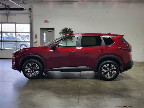 Used 2023 Nissan Rogue SV AWD/4WD image 8