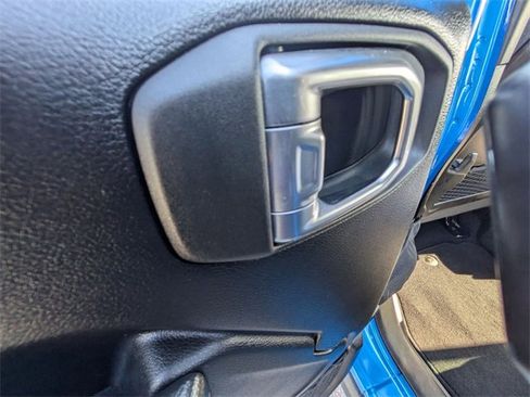 Used 2025 Jeep Wrangler Unlimited Rubicon image 23