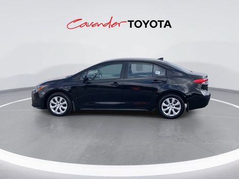 Certified 2025 Toyota Corolla LE FWD image 5