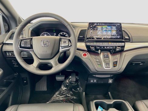 New 2026 Honda Odyssey Sport-L image 2