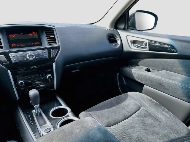 Used 2016 Nissan Pathfinder S AWD/4WD image 22