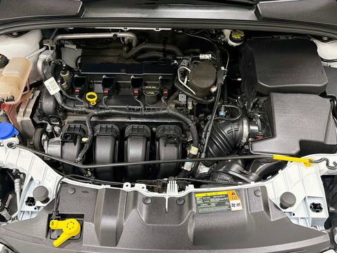 Used 2014 Ford Focus SE FWD image 28
