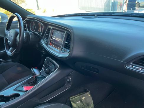 Used 2022 Dodge Challenger R/T Scat Pack RWD image 16