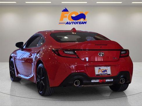 New 2026 Toyota GR86 Premium image 6