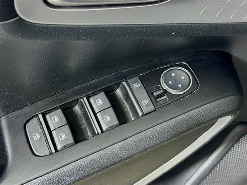 Certified 2023 Kia Soul LX FWD image 17