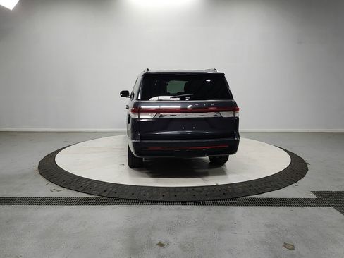Used 2023 Lincoln Navigator Reserve image 6
