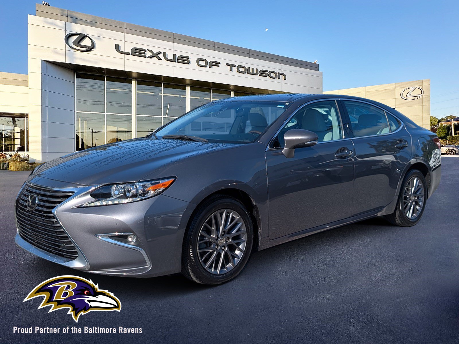 Used 2018 Lexus ES 350 w/ Premier Package FWD image 1