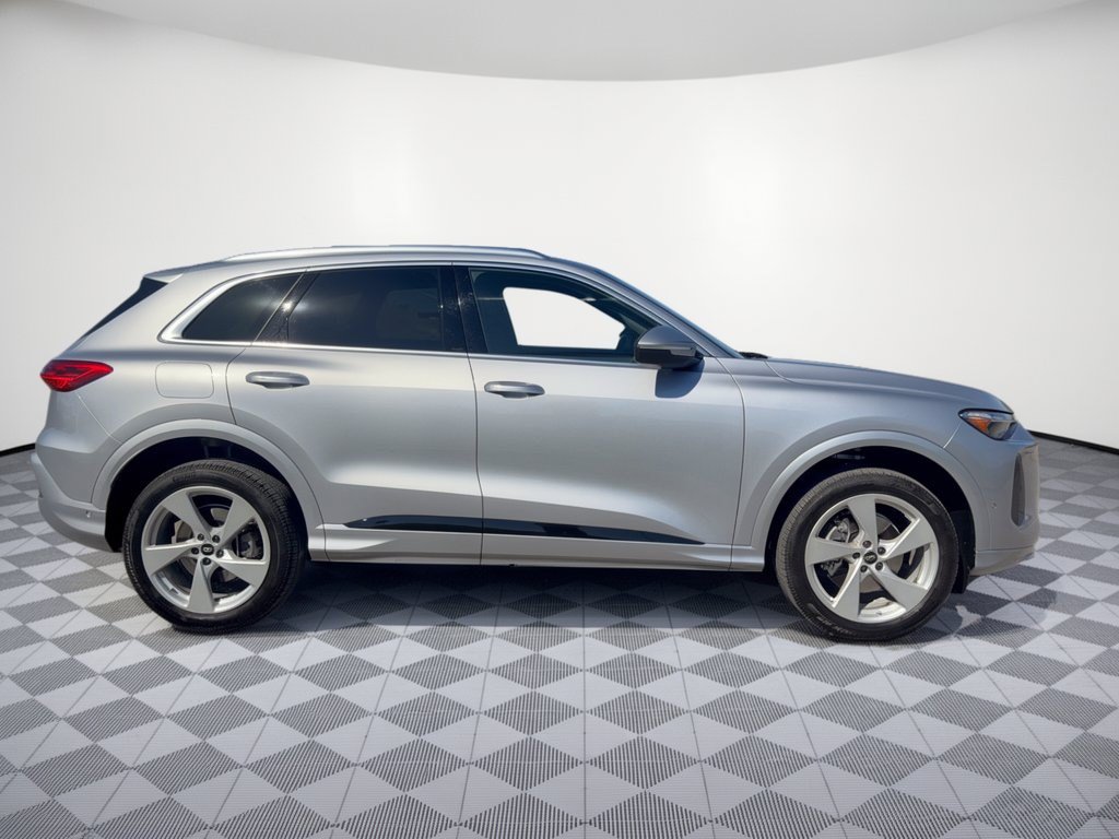 Certified 2026 Audi Q5 Premium AWD/4WD image 8