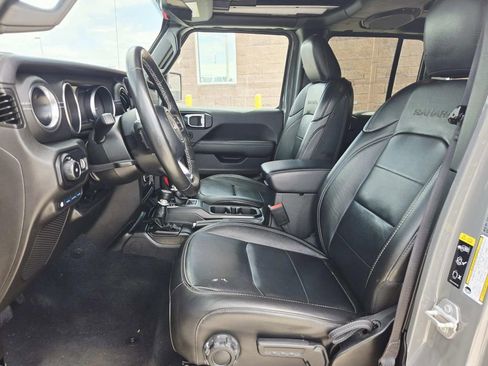 Used 2023 Jeep Wrangler Unlimited Sahara w/ Cold Weather Group AWD/4WD image 14