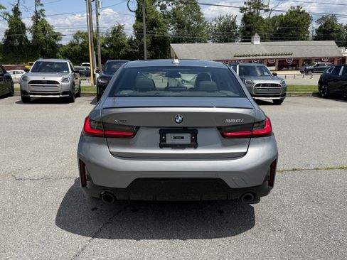 Used 2026 BMW 330i xDrive Sedan w/ M Sport Package AWD/4WD image 5