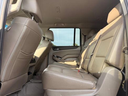Used 2020 GMC Yukon XL SLE w/ SLE Value Package RWD image 27