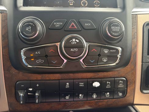 Used 2016 RAM 3500 Laramie Longhorn image 16