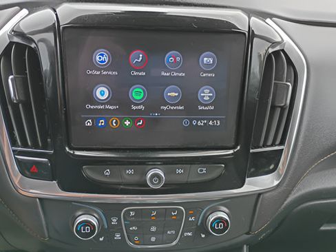 Used 2020 Chevrolet Traverse LT w/ Driver Confidence II Package AWD/4WD image 14