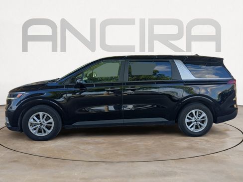 Used 2022 Kia Carnival LX FWD image 4