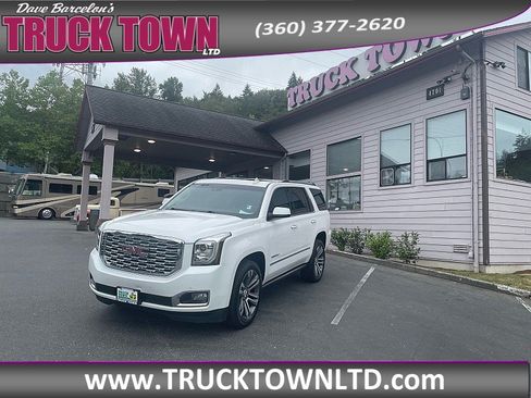 Used 2019 GMC Yukon Denali w/ Denali Ultimate Package AWD/4WD image 1