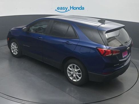 Used 2022 Chevrolet Equinox LS FWD image 23