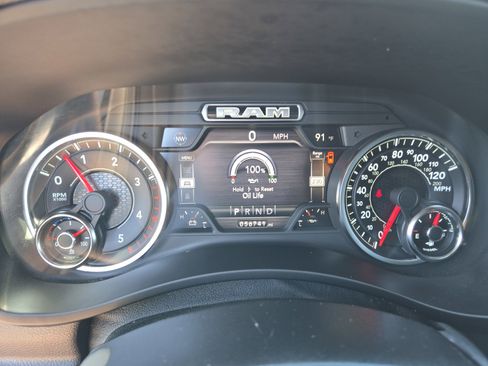 Used 2021 RAM 2500 Big Horn w/ Level 2 Equipment Group AWD/4WD image 25