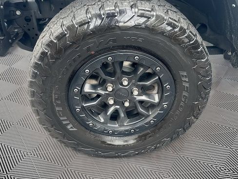 Used 2023 Jeep Wrangler Unlimited Rubicon 4xe AWD/4WD image 35