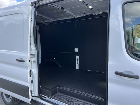 New 2026 Ford Transit 250 148 Medium Roof w/ Load Area Protection Package image 22