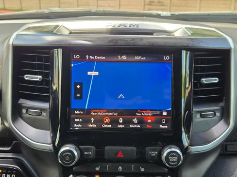 Used 2019 RAM 1500 Big Horn AWD/4WD image 17