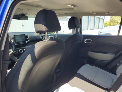 Used 2026 Hyundai Venue SEL FWD image 8