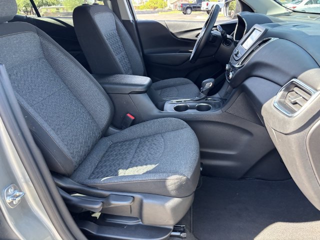 Used 2024 Chevrolet Equinox LT FWD image 11