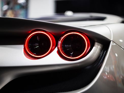 Used 2021 Ferrari F8 Tributo image 36