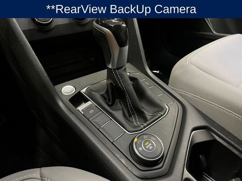 Certified 2022 Volkswagen Taos SE w/ Panoramic Sunroof Package image 14