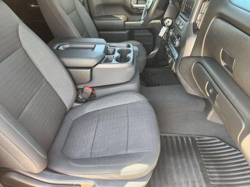 Used 2023 Chevrolet Silverado 2500 Custom w/ Custom Value Package AWD/4WD image 17