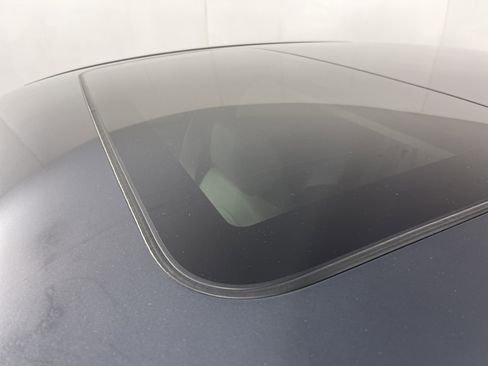 Used 2024 Honda Civic EX-L image 6