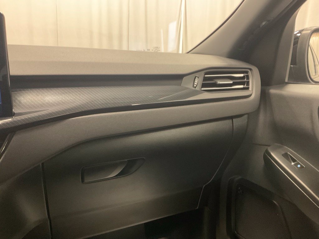 Used 2025 Ford Escape ST-Line Elite w/ Premium Technology Package AWD/4WD image 27
