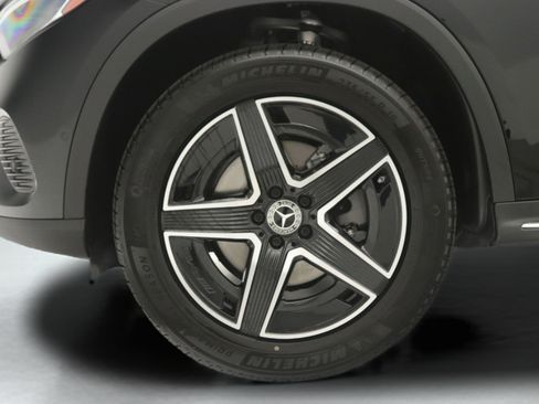 New 2026 Mercedes-Benz GLC 300 4MATIC image 11