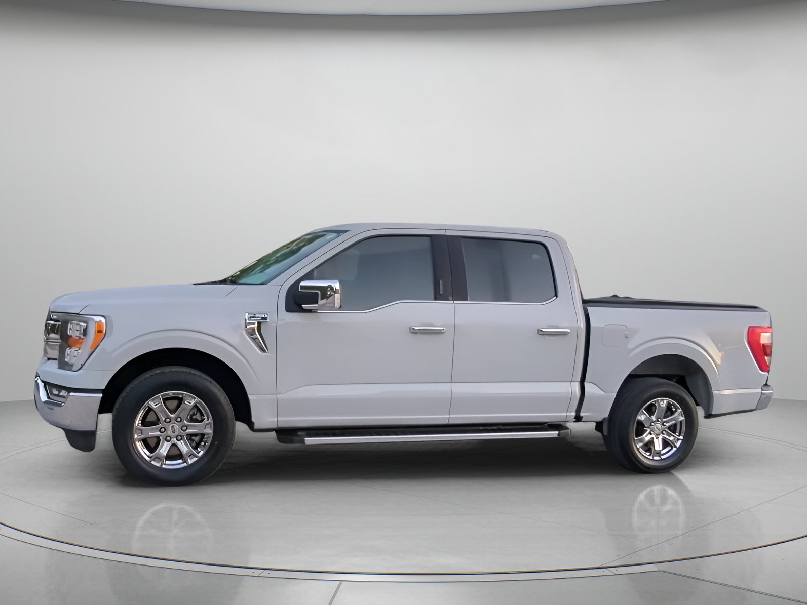 Certified 2023 Ford F150 Lariat RWD image 15