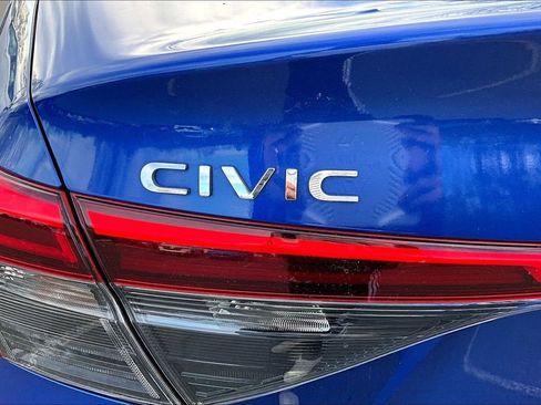 Used 2022 Honda Civic EX image 25