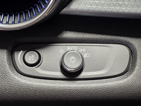 New 2026 Chevrolet Trax LT image 33