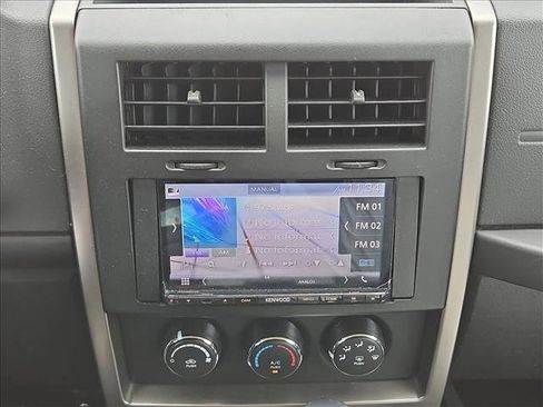 Used 2011 Jeep Liberty Renegade w/ Trailer Tow Class III Group image 11