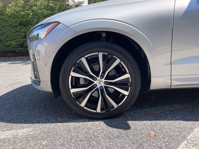 Certified 2023 Volvo XC60 B5 Plus w/ Climate Package AWD/4WD image 25