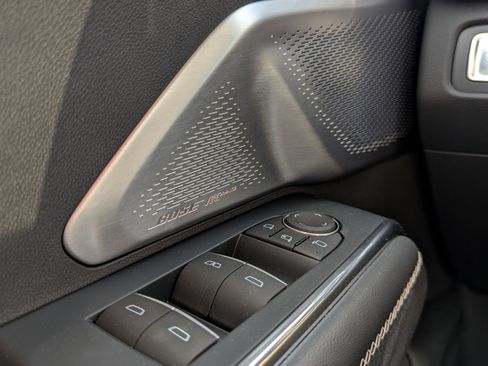 New 2025 GMC Acadia Denali w/ Super Cruise Package image 17