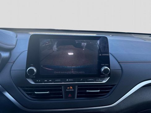 Used 2020 Nissan Altima 2.0 SR image 23