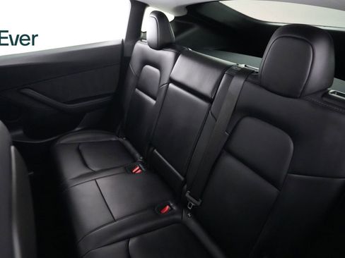 Used 2024 Tesla Model Y Performance image 24