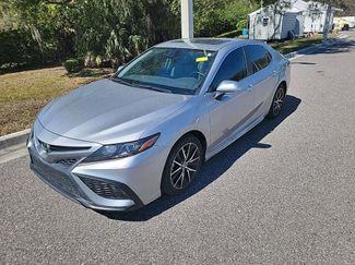Used 2021 Toyota Camry SE video 1