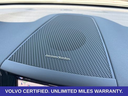 Certified 2024 Volvo XC60 B5 Plus w/ Protection Package Premier AWD/4WD image 31
