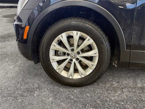 Used 2020 Volkswagen Tiguan S w/ 3rd Row Seat Package image 12