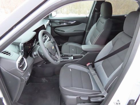 New 2026 Chevrolet TrailBlazer LS w/ LS Convenience Package AWD/4WD image 17