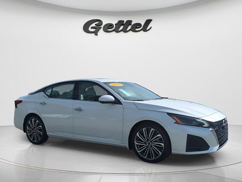 Used 2024 Nissan Altima 2.5 SL FWD image 3