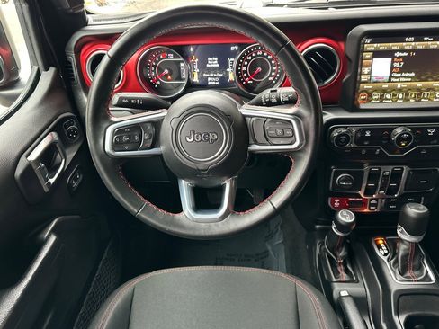 Used 2022 Jeep Wrangler Unlimited Rubicon w/ LED Lighting Group image 17